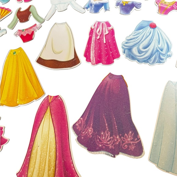 Disney Princess Magnetic Dress-Up Set - 68 pieces - Picture 4 of 12